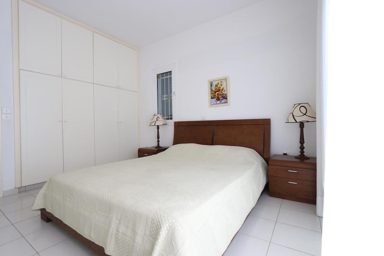 Victor Apartment 파포스 외부 사진